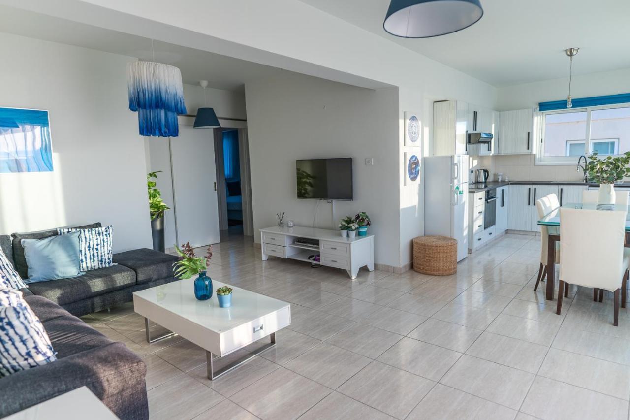 Apartament MAKENZY Seaview PENTHOUSE Larnaca Zewnętrze zdjęcie
